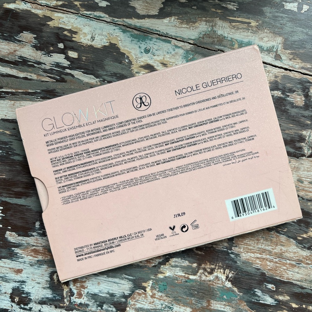 *DISCONTINUED* ABH Nicole Guerriero Glow Kit - Picture 3 of 6